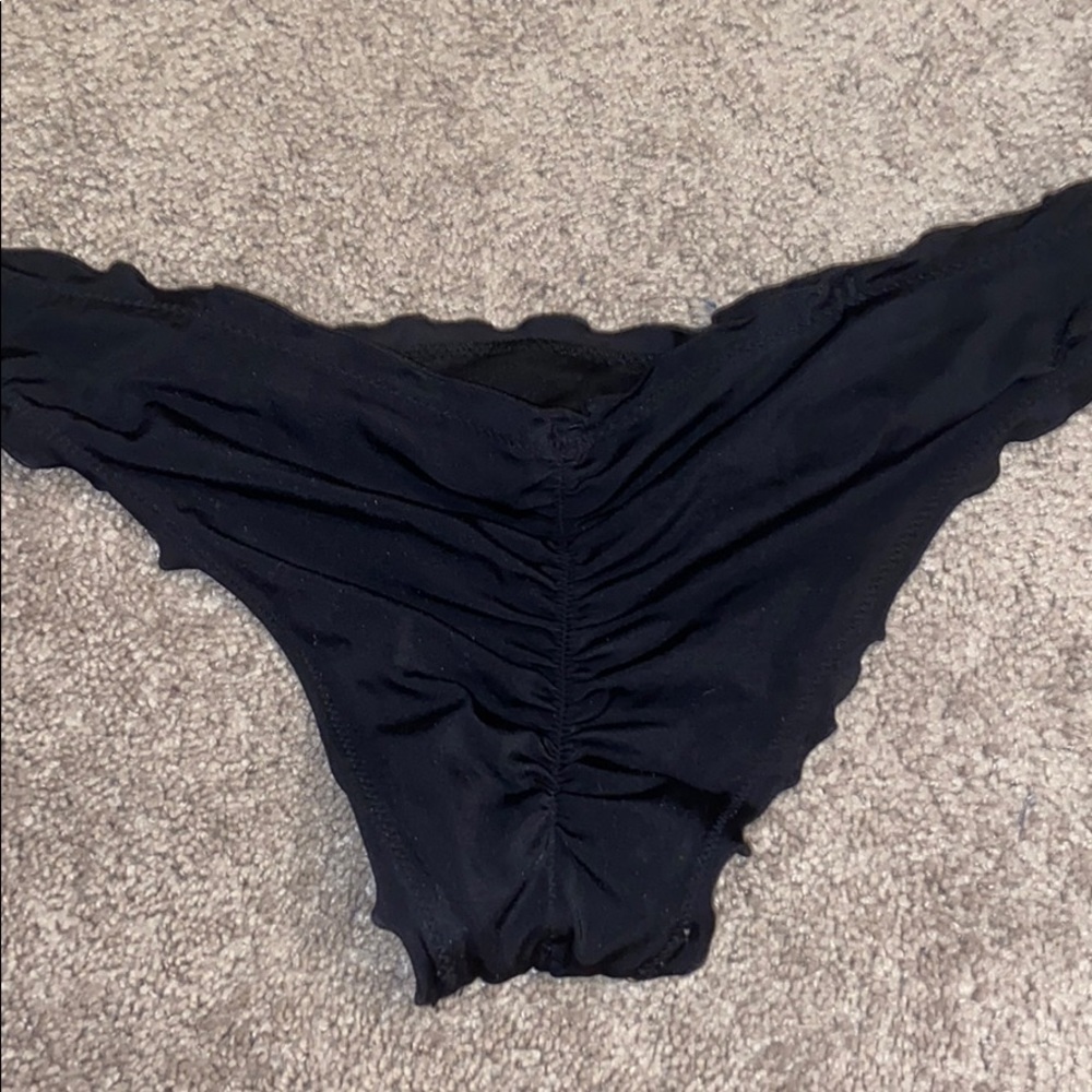 Ruffled bikini bottoms - Picture 2 of 3